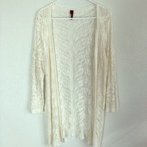 Maurices White/Cream Sweater (XL)